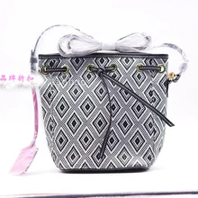 Черный и белый тиснением ведро Балийский Ограниченная серия модных косметичка; сумка через плечо сумка