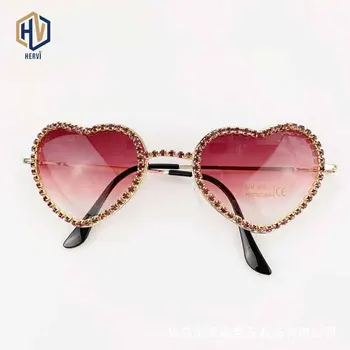 

Brand Design Heart Shaped Sunglasses Women Rhinestone Metal Small Frame Sun Glasses Gradient Eyeglasses UV400