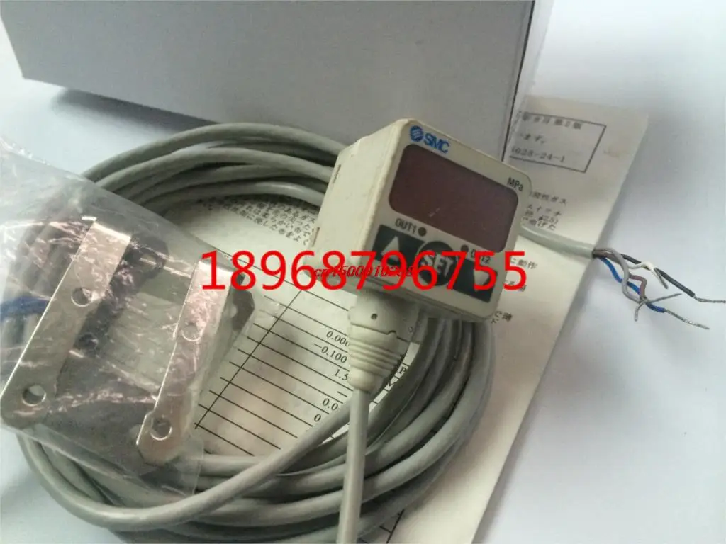 

FREE SHIPPING ISE60-A2-62L-M Pressure switch digital display pressure sensor