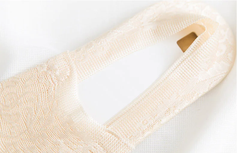 CXZD 2 Pairs Fashion Women Girls Summer Socks Style Lace Flower Short Sock Antiskid Invisible Ankle Socks 2019 (18)