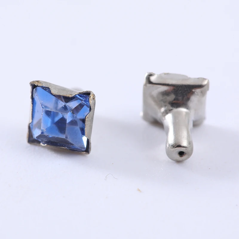 Blue Rivets(silver) 30 комплектов 6*6 мм квадратные хрустальные заклепки из горного хрусталя Стразы шпильки DIY ремесла одежда кожаный декор Rebite шипы трубчатые буровые гвозди - Цвет: Blue Rivets(silver)