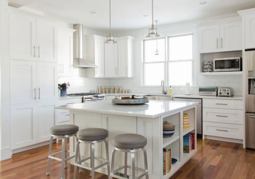 Fresh-White-Kitchen-Cabinets-Ideas-to-Brighten-Your-Space-1_Sebring-Design-Build