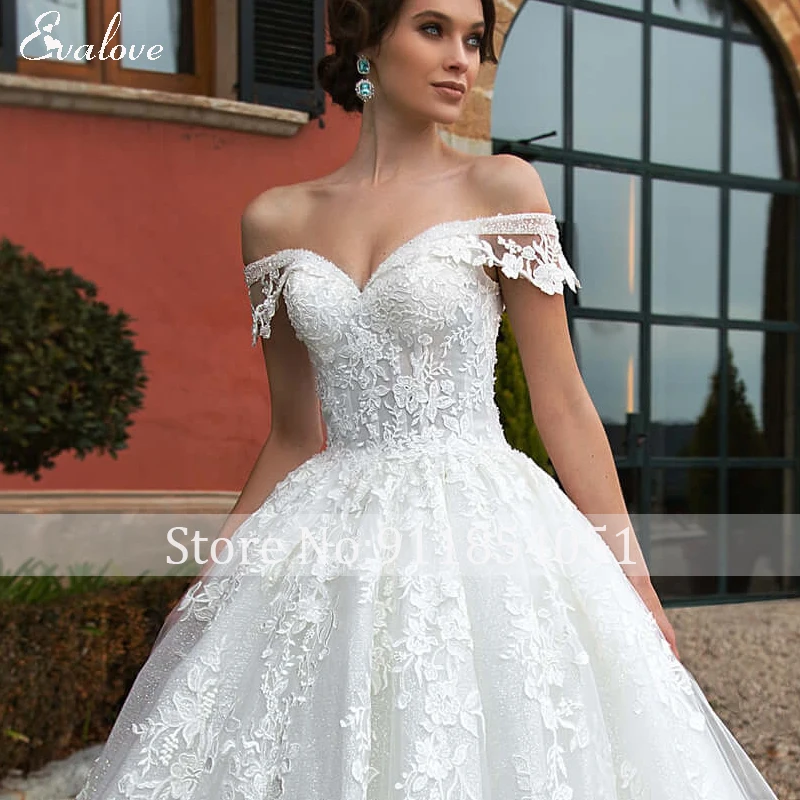 EVALOVE Gorgeous Appliques Royal Train A-Line Wedding Dress Sweetheart Neck Lace Up Beading Sparkly Tulle Princess Bridal Gown vintage wedding dresses