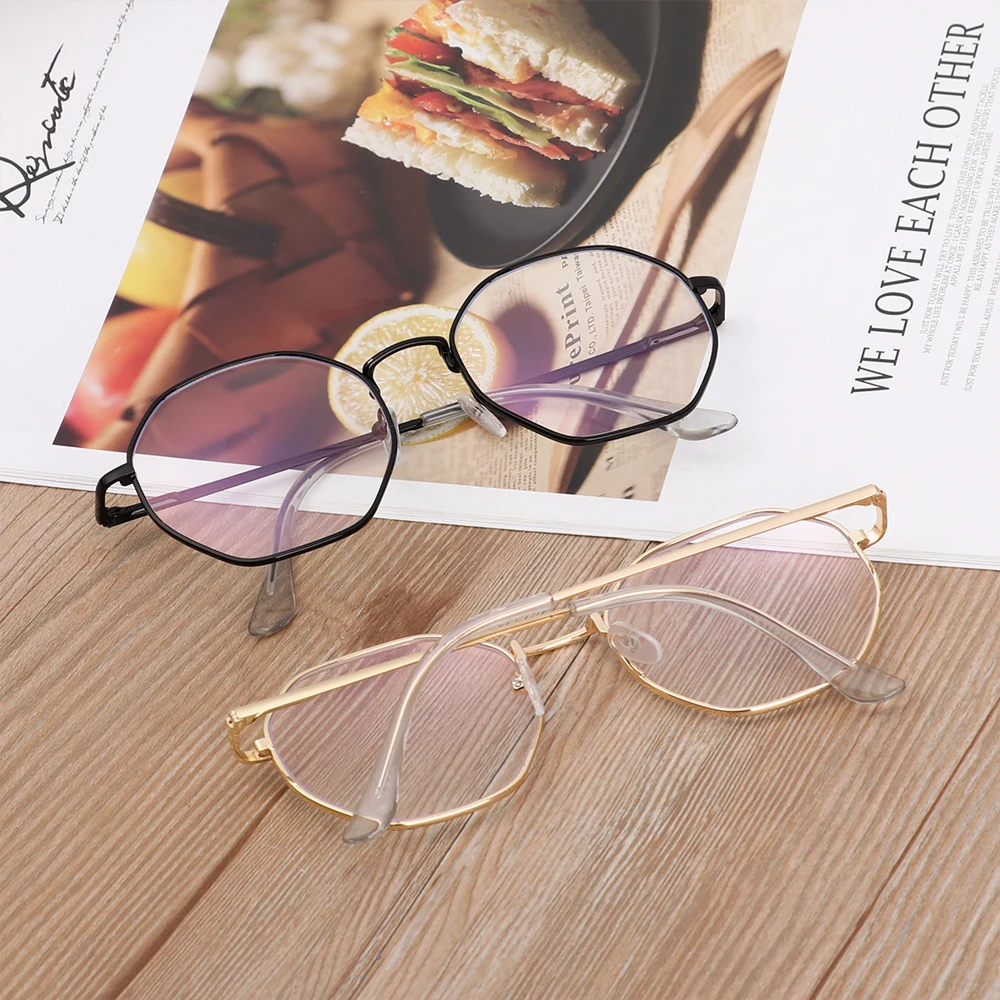 

1PC Unisex Vision Care Eyewear Retro Anti Blue light Glasses Octagon Vintage Round Frame Glasses Simple Metal Frame