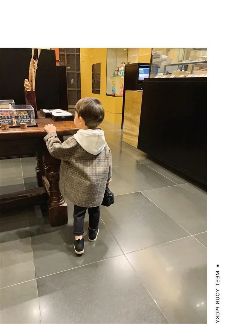 12161757556_773054496