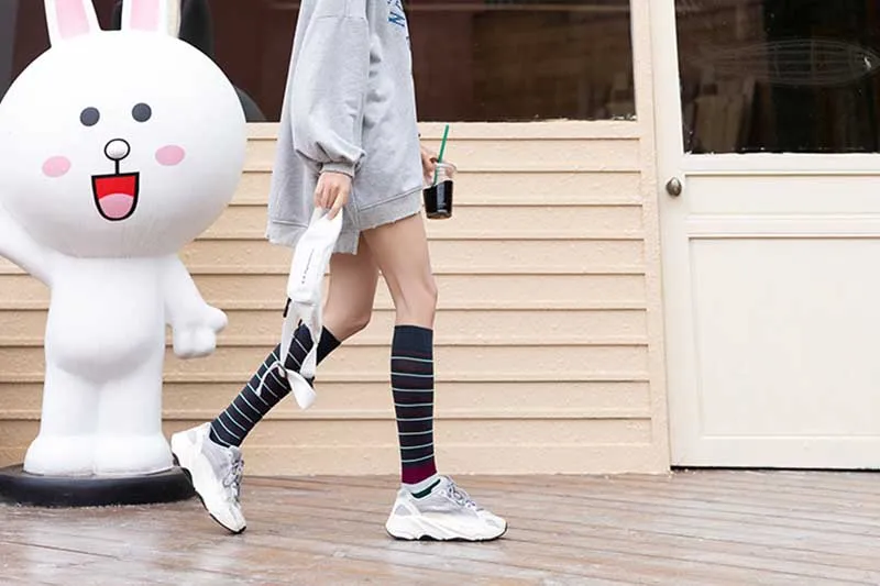 Новые продукты колледж стиль личности забавные Гольфы Хлопок красочные женщины неправильной шаблон ноги носки Harajuku Skarpetki