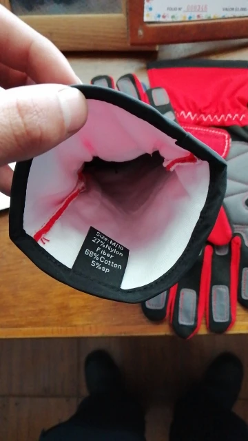 U9c3acdaa9e12467781275bb6f24e0bd4F