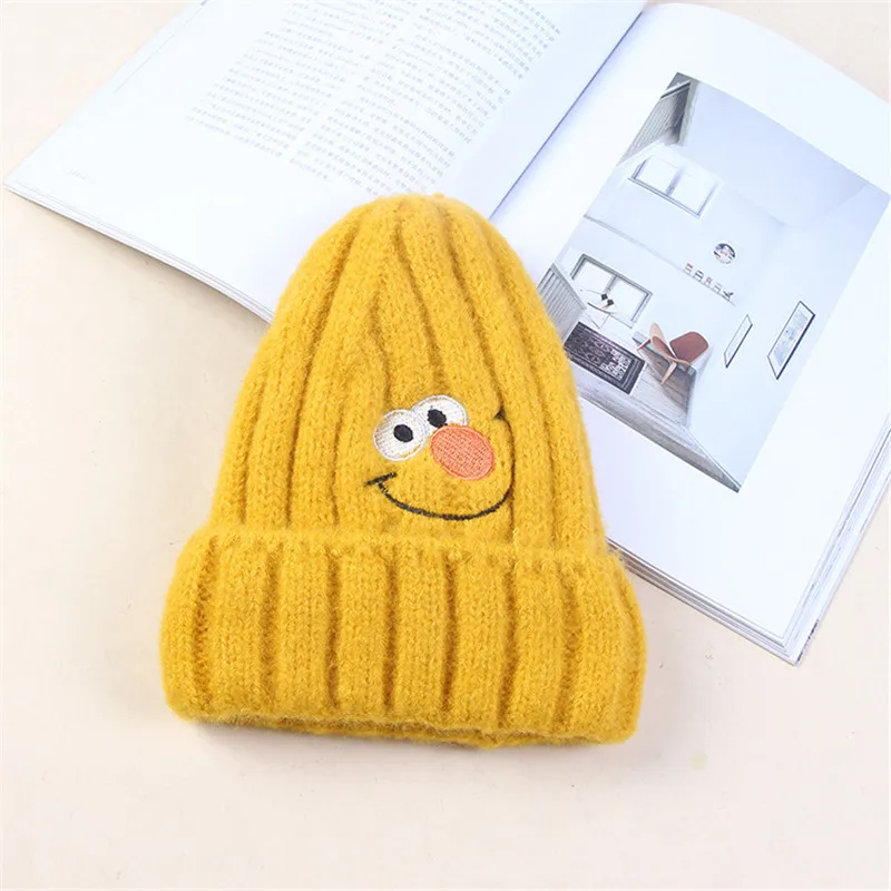 yellow Новинка, бархатная шапка с рисунком, с вышивкой, унисекс, зимняя, теплая, вязаная, Skullcap, повседневная, защита, для улицы, шерстяной берет - Цвет: yellow