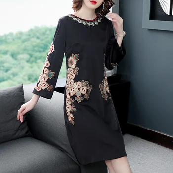 

Vintage 1950s dresses autumn half sleeve European runway luxury royal slim women royal embroidery floral A-line dress M-3XL