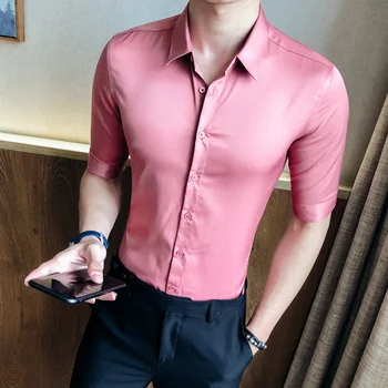 

2020 spring new British cotton no-iron middle-sleeved shirt Korean version of slim men's five-point sleeve shirt top