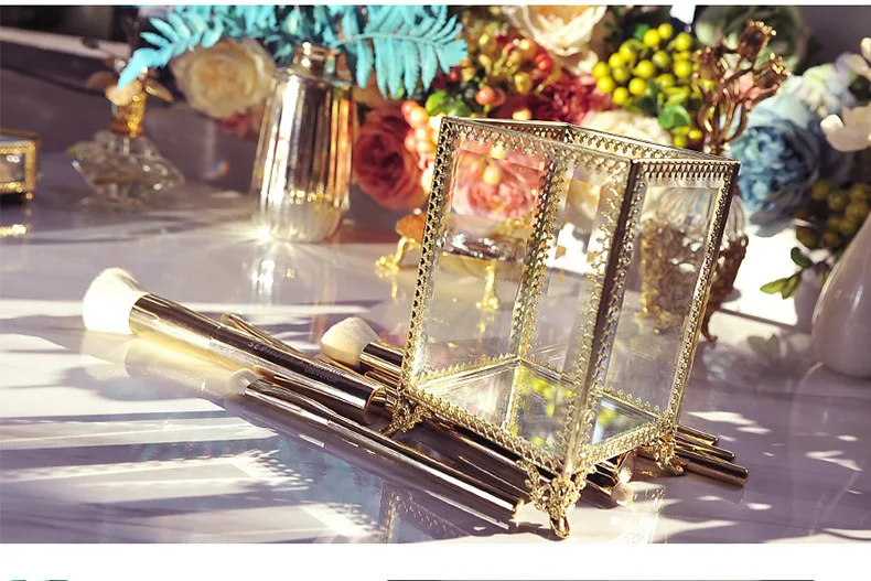 10052245643_1575887844