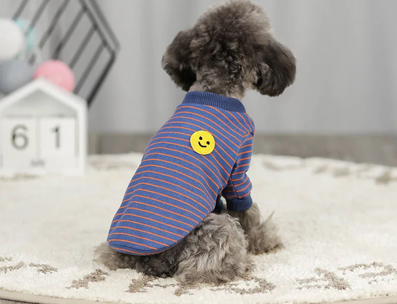 Полосатый Дизайн, теплые жилеты для собак с улыбающимся лицом, футболка с принтом, два фута, одежда для домашних животных, новейший хлопковый жилет для собаки на осень и зиму