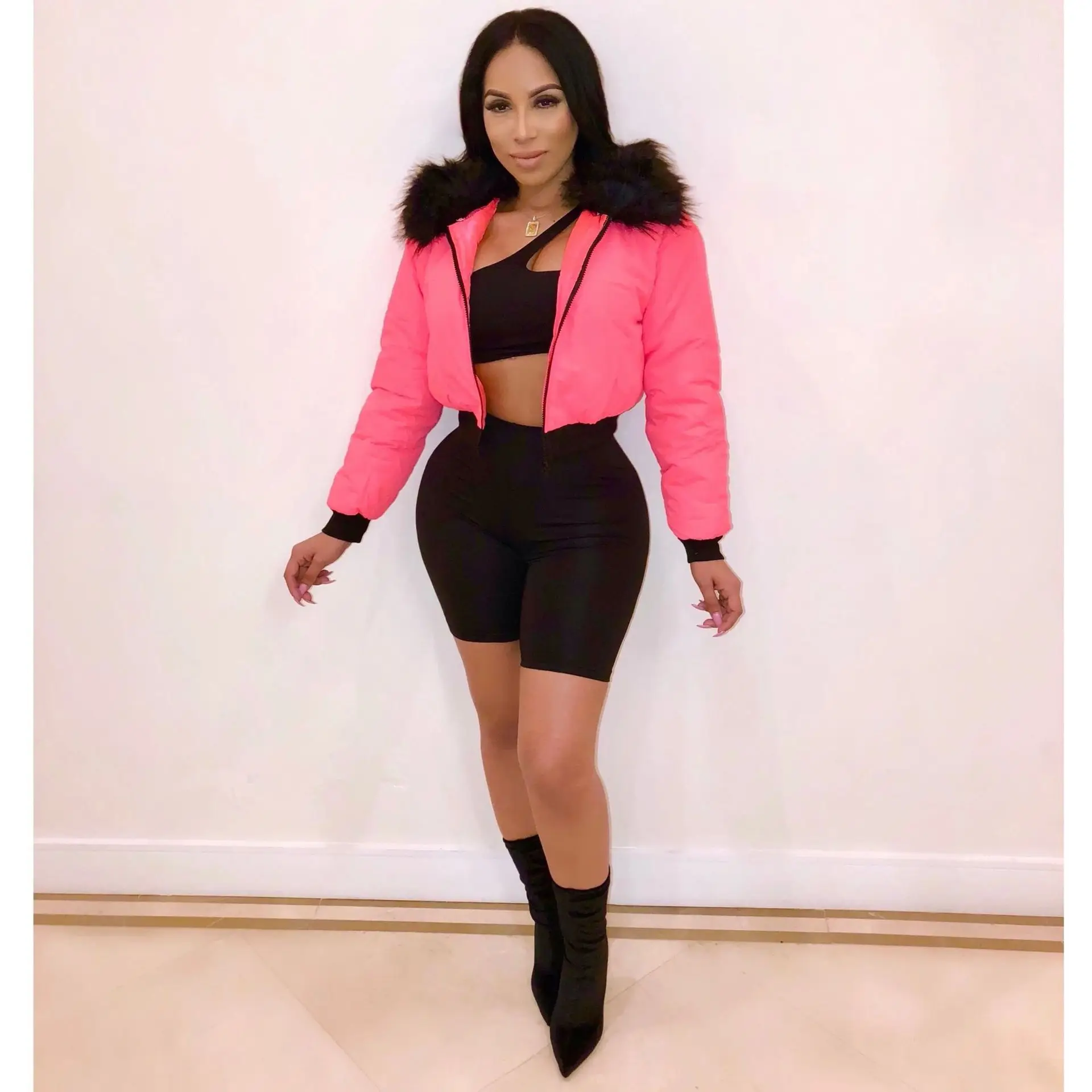 ANJAMANOR Fashion Winter Jacket Women Crop Bubble Coat with Faux Fur Collar Plus Size Puffer Overcoat Windbreaker D30-BZ69