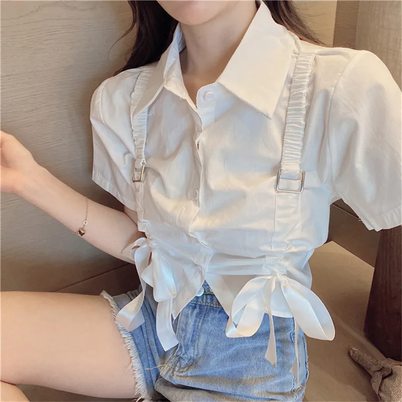 Короткая укороченная белая блузка с завышенной талией и кулиской рубашка