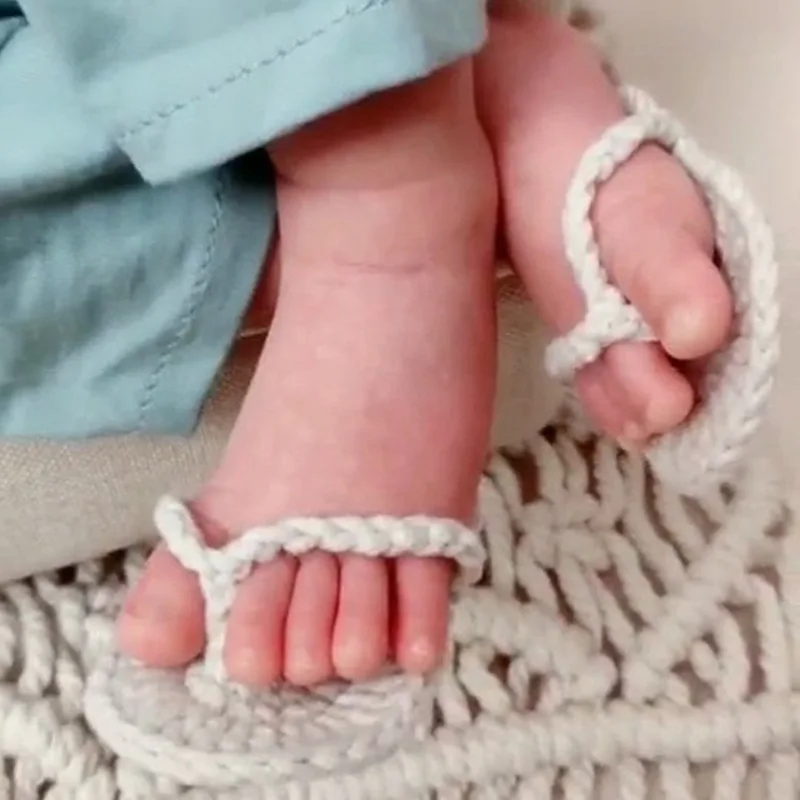 Newborn Photography Props Mini Slipper Sweet Infantil Photo Shoot Accessories Hand-knitted Flip Flops Creative | Детская одежда и