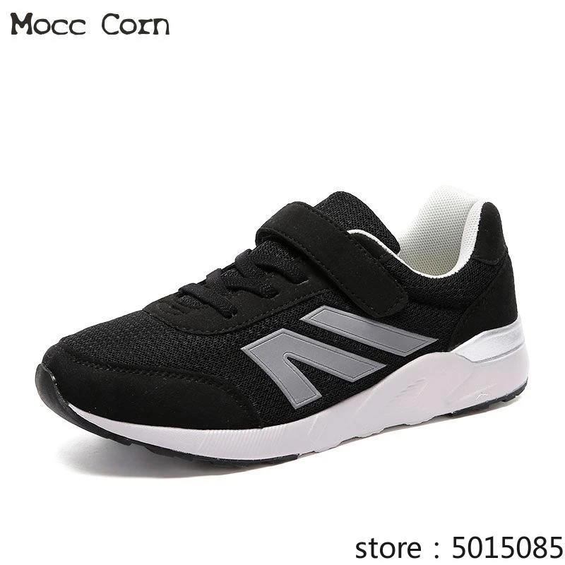 ladies black lightweight trainers