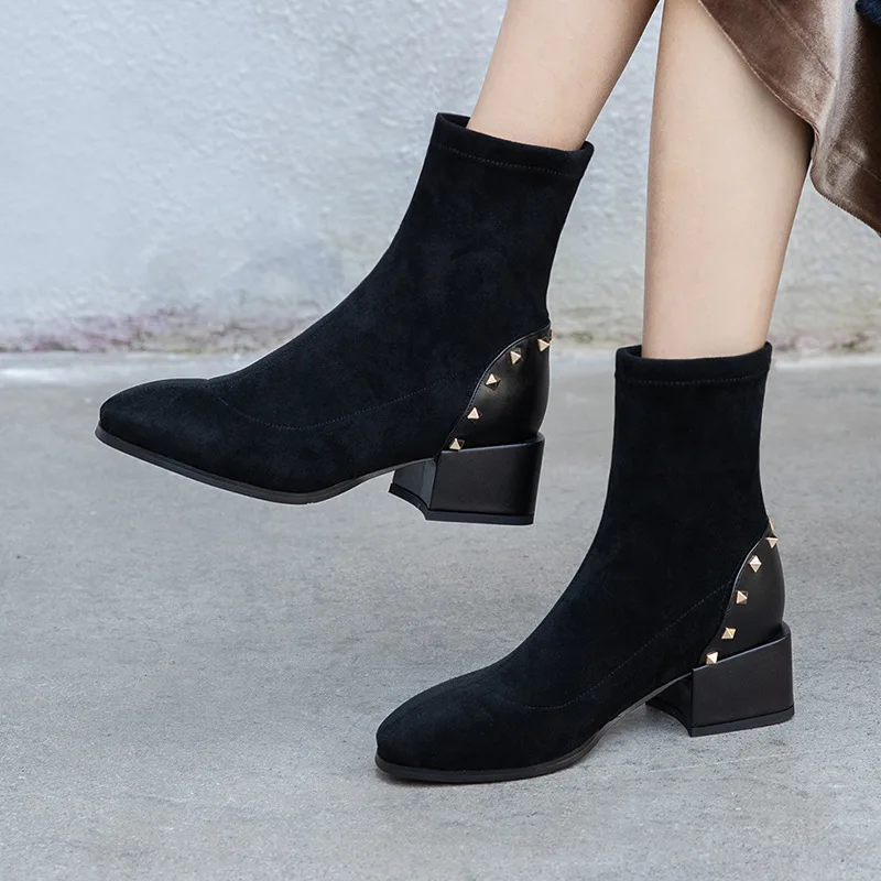 

2019 Autumn And Winter 32 Socks Boots 33 Online Celebrity Thin Boots Ankle Boots 42 Martin Short Boots Square Head Large Size 41