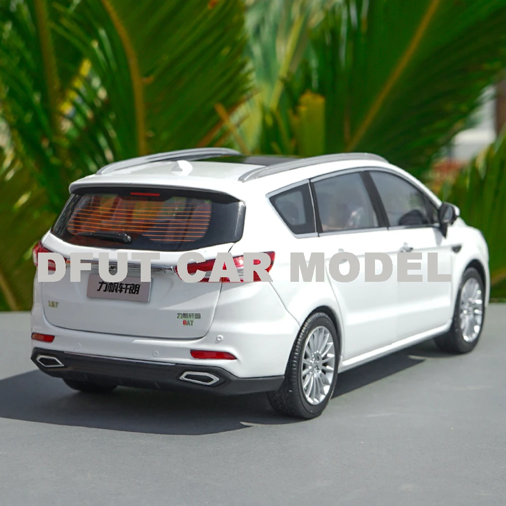Литая 1:18 игрушечная спортивная машина из сплава модель LIFAN XUAN LANG MPV детские