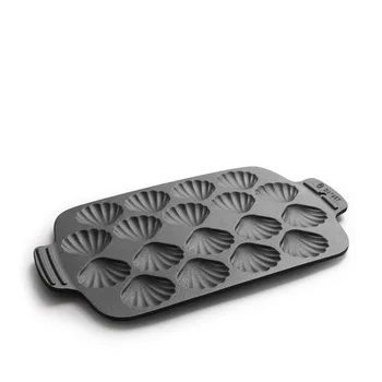 

Cast iron baking dish seafood dish shell flower type uncoated kitchenware