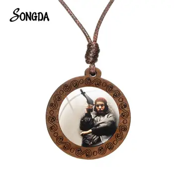 

Hot Cute Killer Matilda Necklace Popular Film Leon Mathilda Character Art Picture Glass Dome Wood Design Pendant Necklace