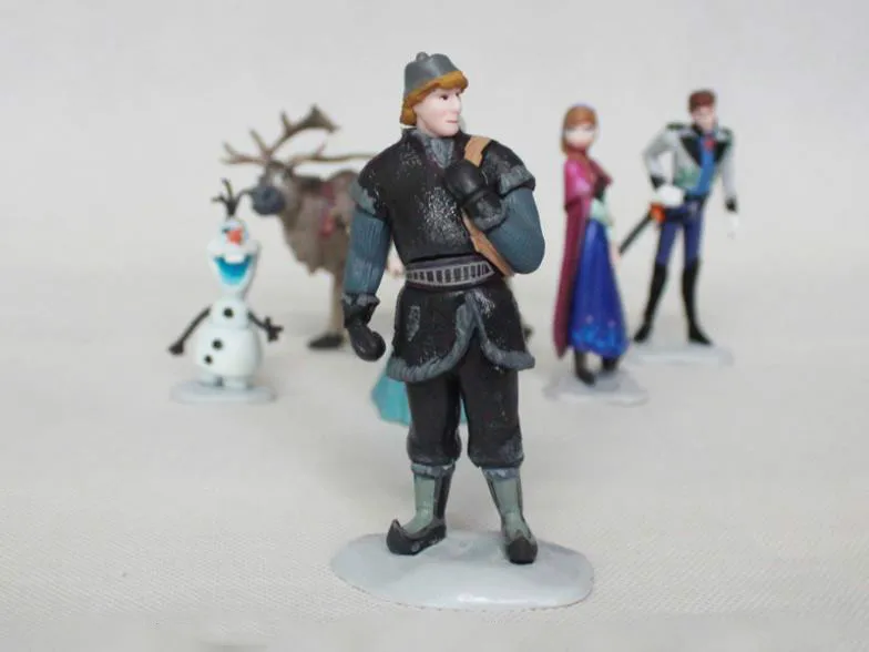 6pcs/set Queen Elsa Princess Anna Hans Kristoff Sven Olaf PVC Action Figures Toys Classic Toys