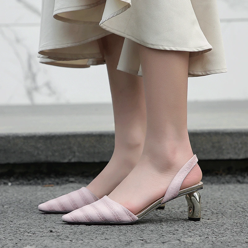 

2019 Spring New Style Pointed-Toe Europe And America yi xing gen Shoes Women's Genuine Leather Hallow Sandals Closed-toe Chunky