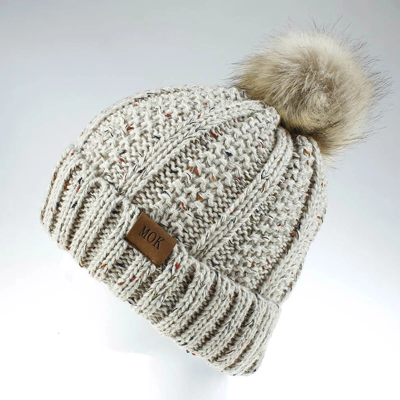 BOoDinerinle Black Casual Women Hats Winter With Pompon Warm Ladies Hats Women Wool Fashion Knitting Hats 12 Color - Цвет: beige flower line