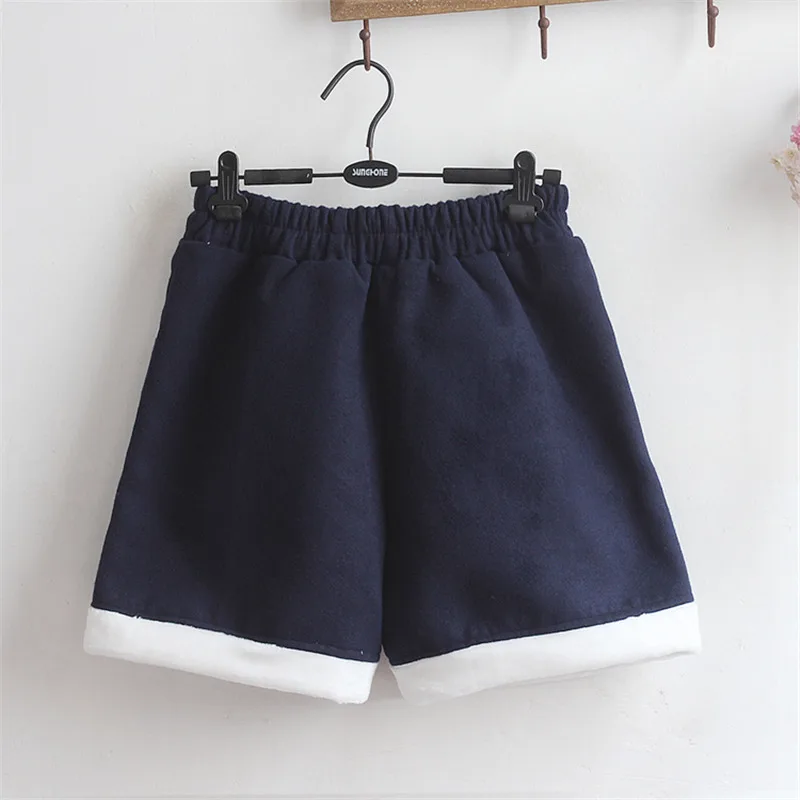 Winter Kawaii Shorts for Teen Girls Cute Cat Embroidered Cartoon Woolen Shorts Women Lamb Cashmere Sweet Loose Boots Shorts Navy