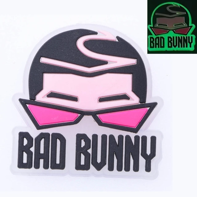 1pcs Glow in The Dark Croc Shoe Charms PVC Noctilucence Accessories Decoration Bad Bunny for Clogs JIBZ Button Charm Kids Gifts p2665