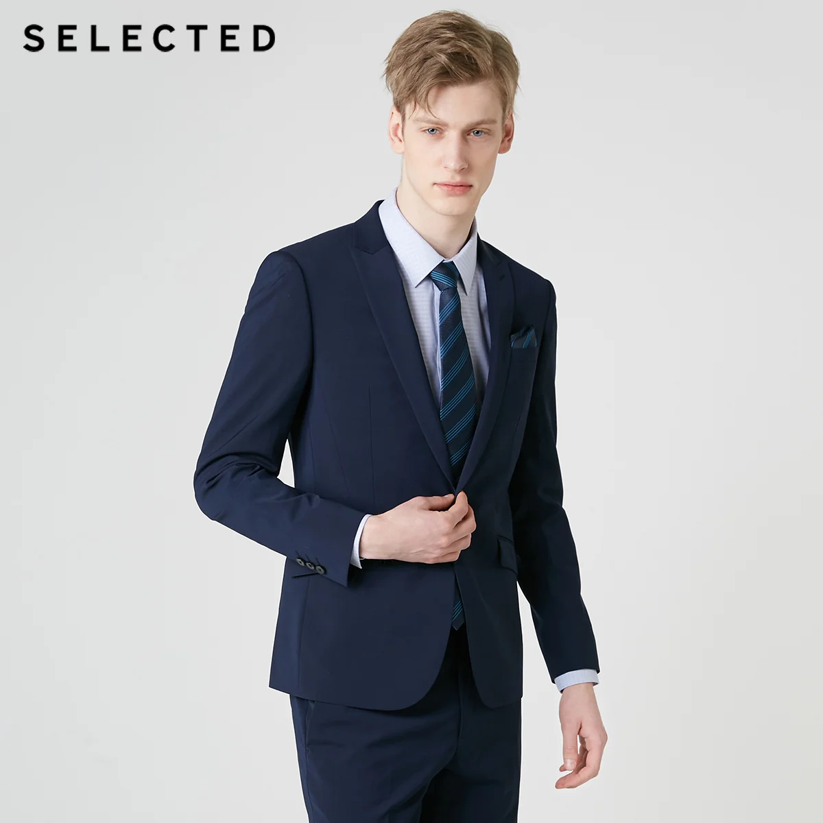 Выбранные Для мужчин Slim-Fit шерстяной пиджак Однотонная одежда застежка Куртка с воротником от одного года до четырех лет | 41925Y503