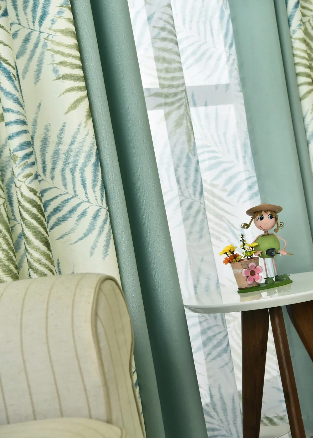 3590723143_1042572061