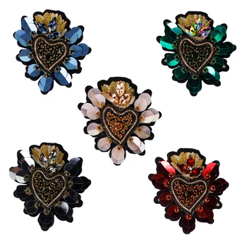 

Rhinestones Heart Badges Beaded Patches Sew on Sequin Badge Embroidery Applique for Clothes Decorated Sewing 2 pieces