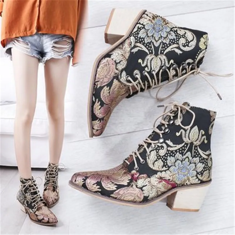 

Nationality style Tide Girl Pointed Toe Boots Woman British Style Embroider Martin Boots Autumn Winter New High-heeled Shoes