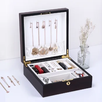 

Luxury fashion women Black color jewelry box top quality jewelry Portable Storage Organizer for Travel girl gift 200805-52