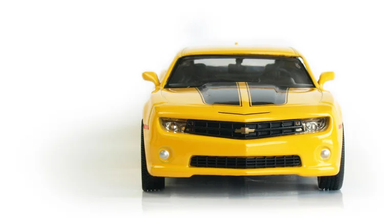 Yufeng мА Ke da Chevrolet Шмель, брелок для автомобильных ключей, модель 5-дюймовый детский игрушечный автомобиль модель авторизованный