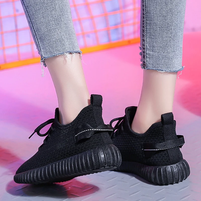 Женская прогулочная обувь Kanye 350 кроссовки для спорта на открытом воздухе Роскошные Дизайнерские кроссовки для девушек