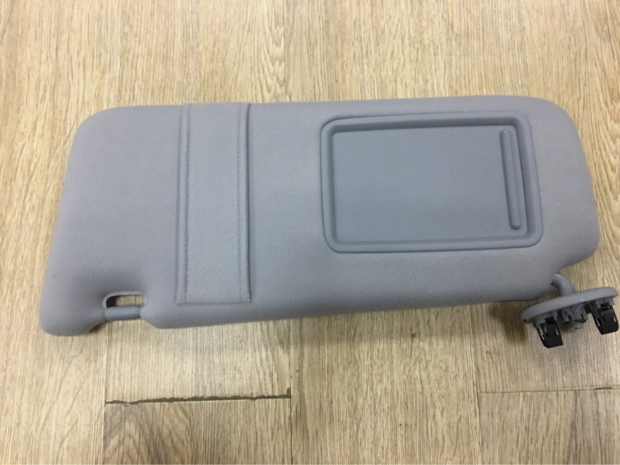 

Toyota Sun Shade Toyota Camry Driving Seat (Left) Two Selectable Color