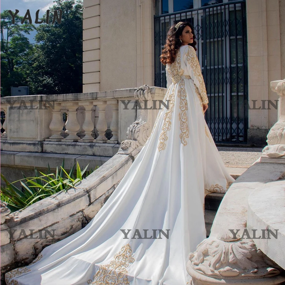 YALIN 2022 White Moroccan Caftan Evening Dresses Gold Applique Special Occasion Formal Gowns Long Sleeves Robe De Soirée