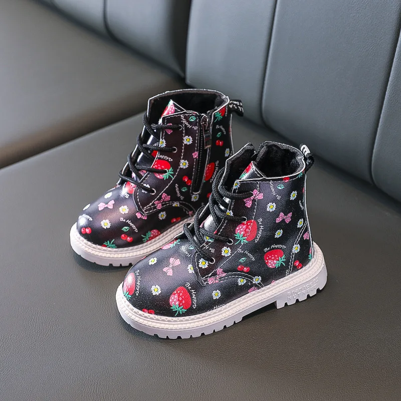 

Girls warm cute boots baby British style leather boots autumn winter new princess short boots cute strawberry short boots