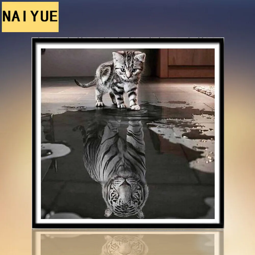 

5D diamond painting civet flower cat reflection tiger decorative painting modern style living room bedroom diamond painting