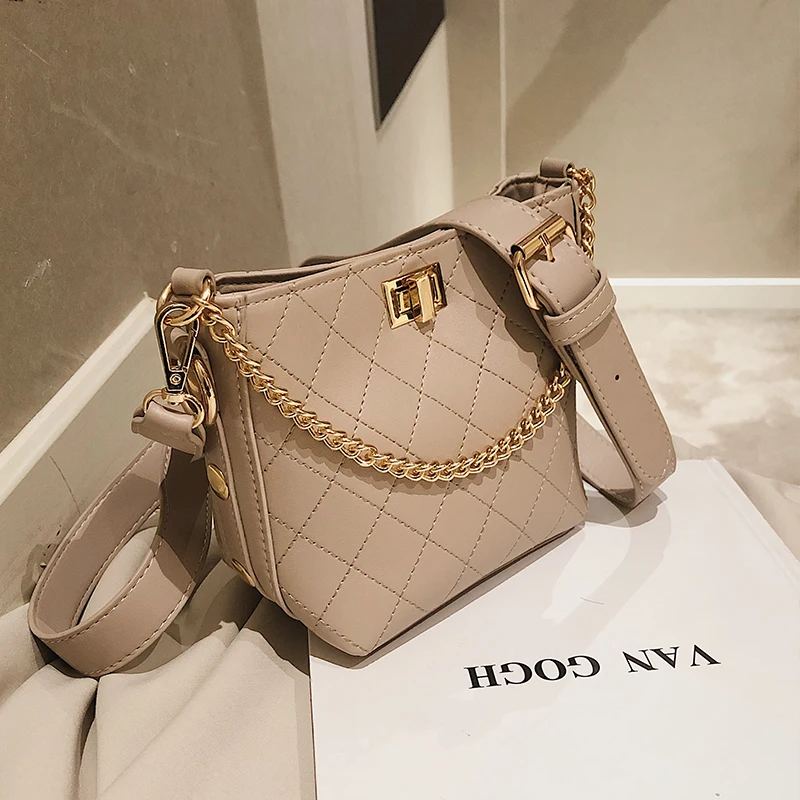 

Luxury Women's Black Diamond Grain Bucket Large Capacity Genuine Leather Crossbody Bags with Gold Chains Handbags Luis Vuiton