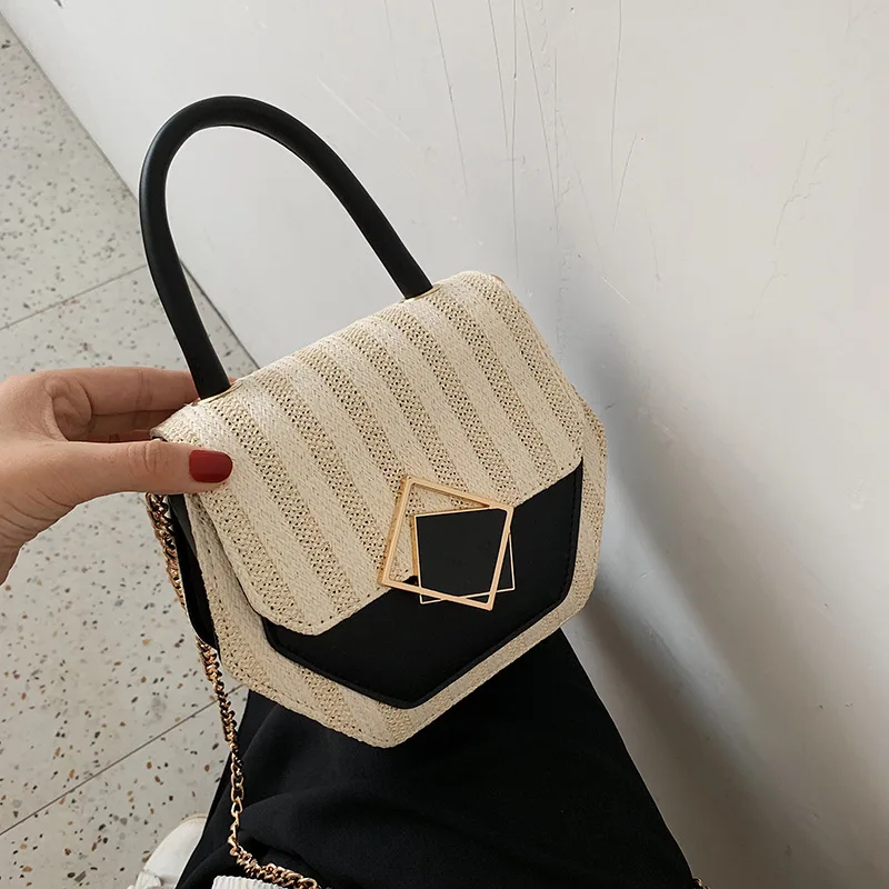 

2019 new Korean version of hexagonal shoulder bag fashion portable chain slung small square bag Messenger bag mini bag