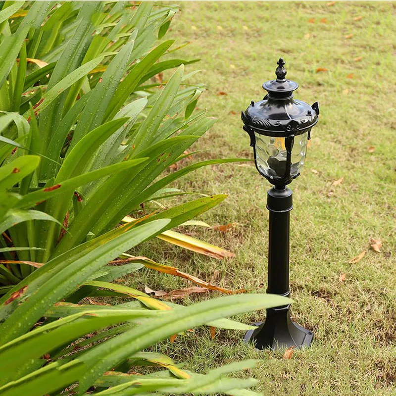 European Retro Community Outdoor Waterproof Lawn Lamp Park Road Lamp Home Garden Villa Courtyard