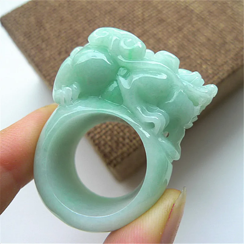 

Natural lovers men's brand green yu ring handmade yu rings hand Carving brave troops yu ring jewelry certificate