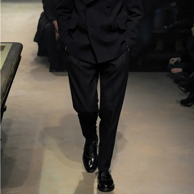 

Мужские повседневные брюки, свободные брюки, новые осенние европейские и американские высококлассные черные Молодежные брюки, шаровары для ног