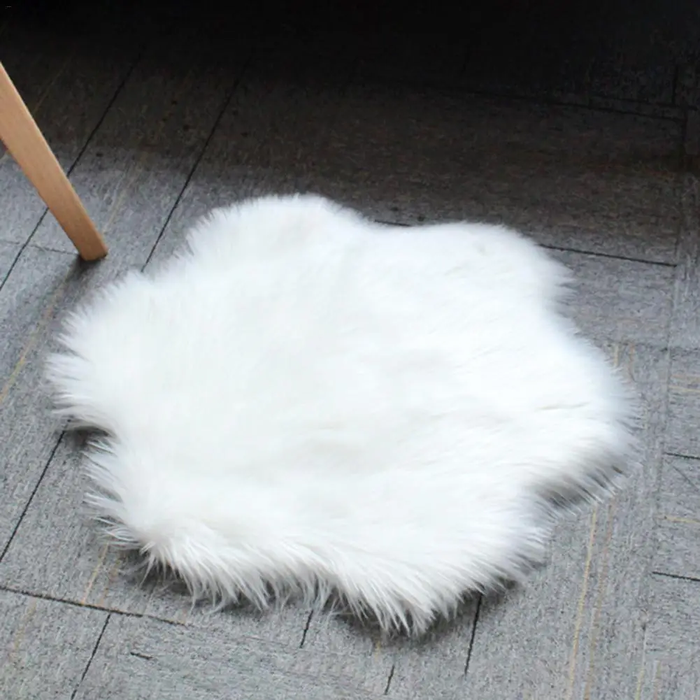 

Faux Fur Rug Bedside Rugs Soft Plush Rug Plum Blossom Shape Carpet Solid Color Mats For Home Tea Table Sofa Decoration Supplies
