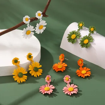 

S925 Silver Fashion Network Red Little Daisy Flower Earrings New Style Fashion Ear Stud Summer Fresh Versatile Slimming Ear Stud