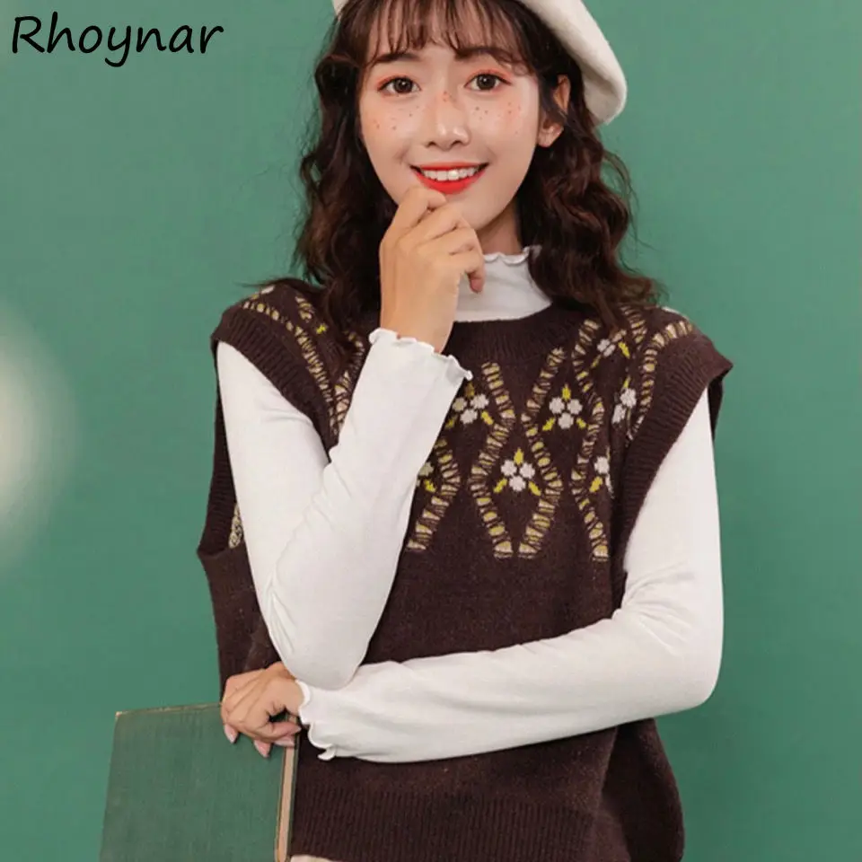 

Женский укороченный свитер-жилет с круглым вырезом и цветочным принтом