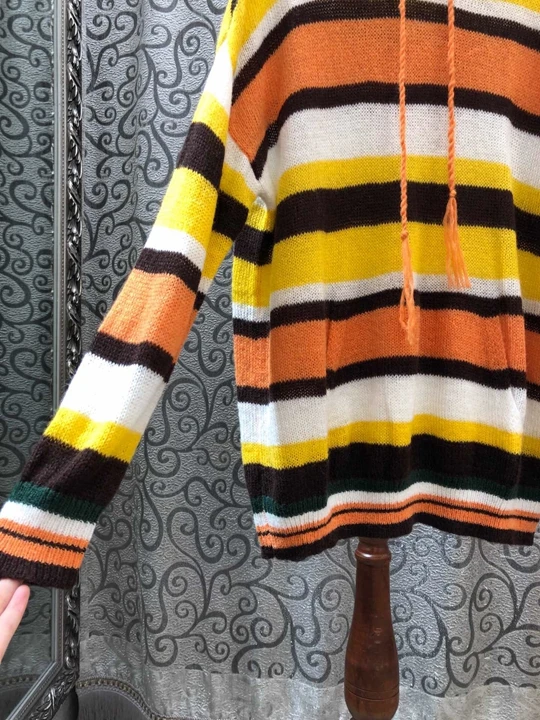 The new autumn and winter women's hooded loose wild spell color striped sweater sweater 1011