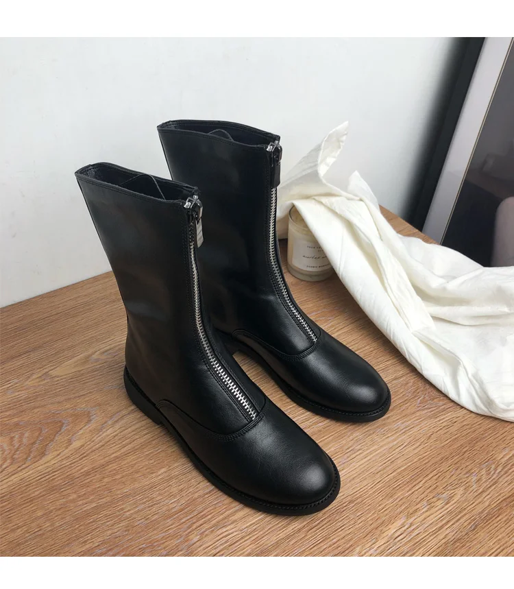 Женские ботинки на молнии спереди с круглым носком; sapato feminino; Лидер продаж; Bota Feminina; Цвет черный, белый; Брендовая обувь со звездами для подиума